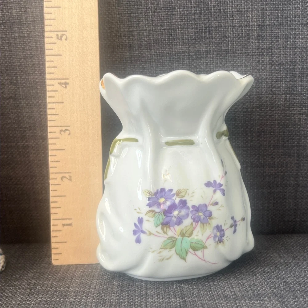 Lefton purse vase  White Purple violets Vase Japan style # 03733 collectible